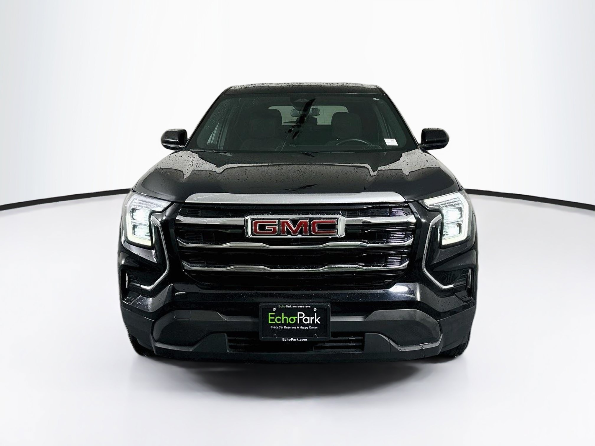 Used 2025 GMC Terrain Elevation FWD image 2