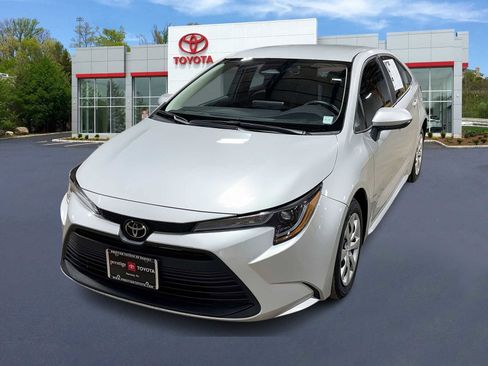 Certified 2023 Toyota Corolla LE image 1