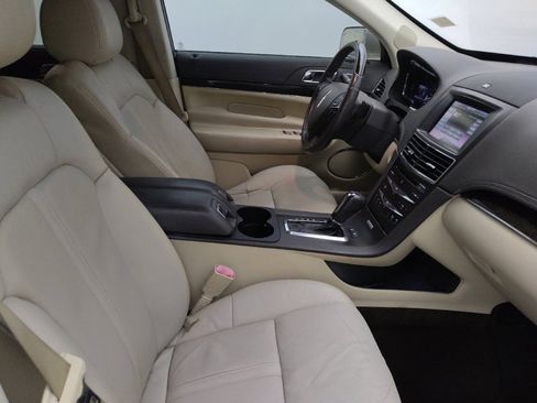 Used 2014 Lincoln MKT AWD w/ Equipment Group 201A image 21