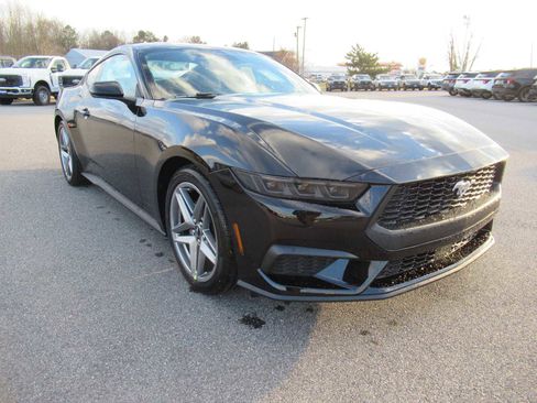 New 2026 Ford Mustang Coupe image 3
