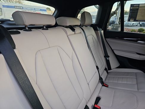 Used 2022 BMW X3 M40i image 12