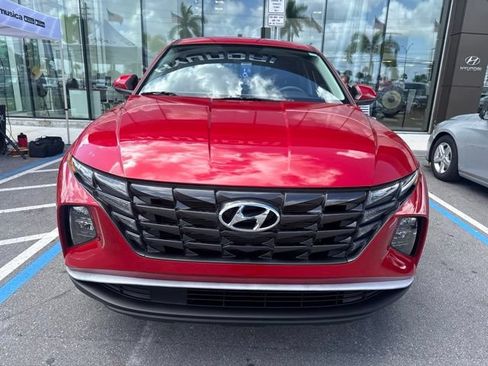 Used 2023 Hyundai Tucson SE AWD/4WD image 2