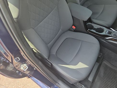 Used 2022 Toyota Corolla LE FWD image 15