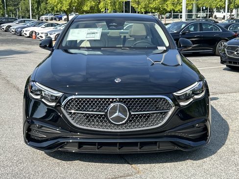 New 2026 Mercedes-Benz E 450 4MATIC Sedan image 3