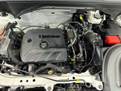Used 2022 Chevrolet TrailBlazer LT w/ LPO, Blackout Package FWD image 28