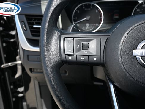 Used 2023 Nissan Rogue S FWD image 25