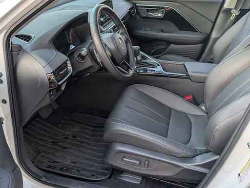 Certified 2025 Acura ADX Base image 12