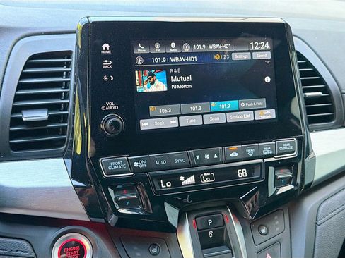 Used 2023 Honda Odyssey Sport image 10