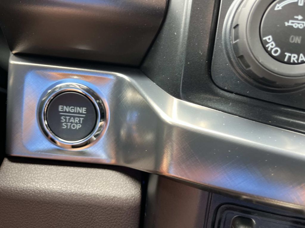 New 2026 Ford F250 King Ranch w/ Tremor Off-Road Package AWD/4WD image 38