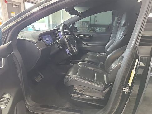 Used 2016 Tesla Model X AWD/4WD image 7