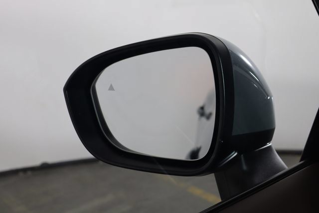 Used 2023 Nissan Rogue SL FWD image 34