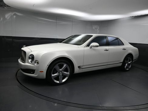 Used 2016 Bentley Mulsanne Speed image 4