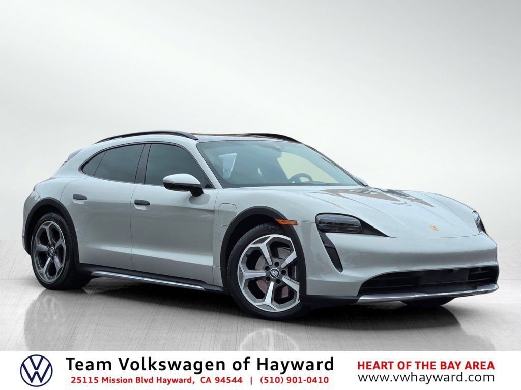 Used 2022 Porsche Taycan 4 Cross Turismo AWD/4WD image 1