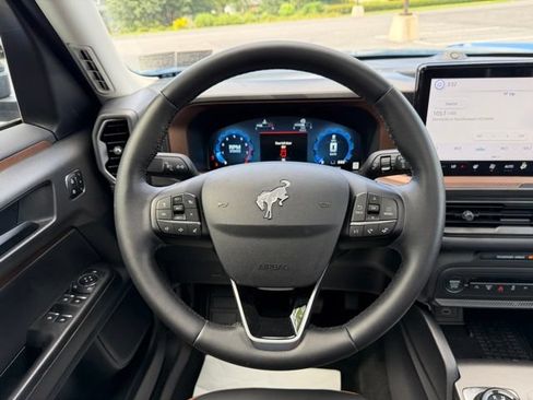 Certified 2025 Ford Bronco Sport Outer Banks w/ Outer Banks Tech Package+ AWD/4WD image 16
