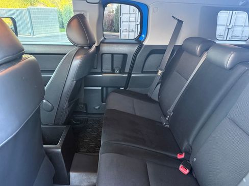 Used 2008 Toyota FJ Cruiser 4WD image 33