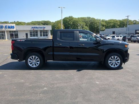 Used 2021 Chevrolet Silverado 1500 Custom AWD/4WD image 3