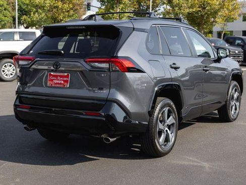 Used 2025 Toyota RAV4 SE w/ Weather & Moonroof Package AWD/4WD image 5