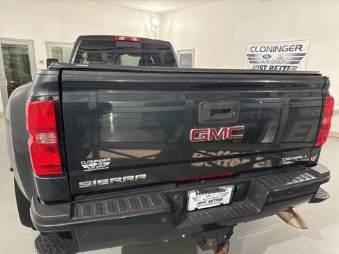 Used 2019 GMC Sierra 3500 Denali w/ Duramax Plus Package image 10