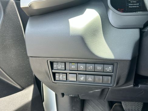 Used 2026 Toyota Sequoia Platinum AWD/4WD image 17