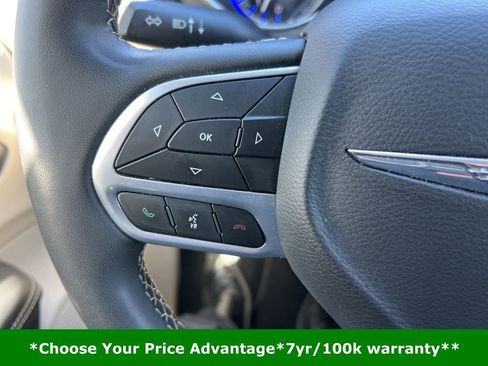 Certified 2023 Chrysler Pacifica Touring-L image 55