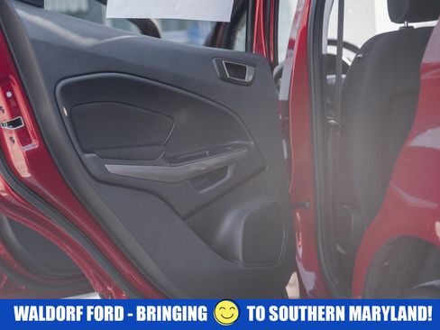 Used 2020 Ford EcoSport SE w/ SE Convenience Package image 37