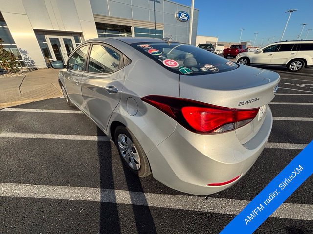 Used 2016 Hyundai Elantra SE FWD image 4