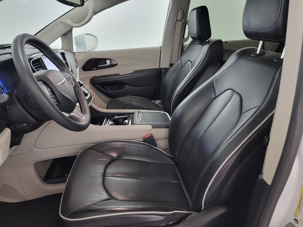 Used 2022 Chrysler Pacifica Limited FWD image 14