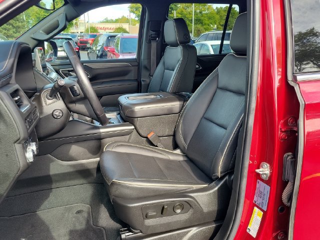 Used 2021 GMC Yukon SLT w/ SLT Premium Package AWD/4WD image 8