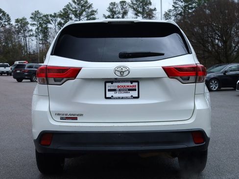 Used 2019 Toyota Highlander LE image 4