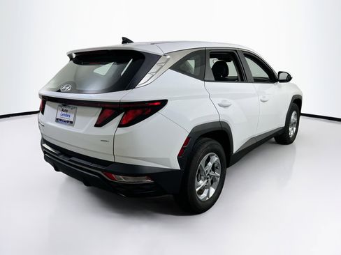 Used 2023 Hyundai Tucson SE image 5