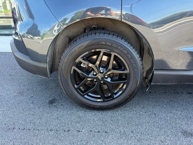 Used 2024 Ford Edge SEL AWD/4WD image 10