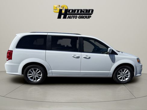 Used 2020 Dodge Grand Caravan SXT FWD image 6