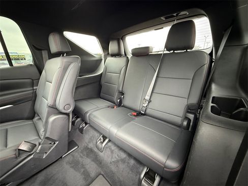 Used 2024 Chevrolet Traverse Z71 w/ Enhanced Driving Package image 26