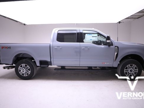 New 2026 Ford F250 Lariat w/ Lariat Premium Package image 6