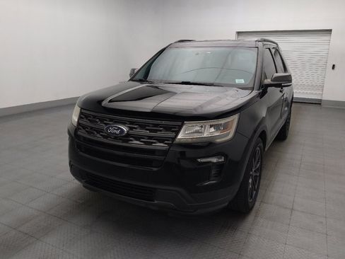 Used 2018 Ford Explorer XLT w/ Equipment Group 202A FWD image 15