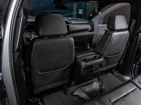 Used 2024 GMC Sierra 2500 AT4 w/ AT4 Premium Plus Package AWD/4WD image 31
