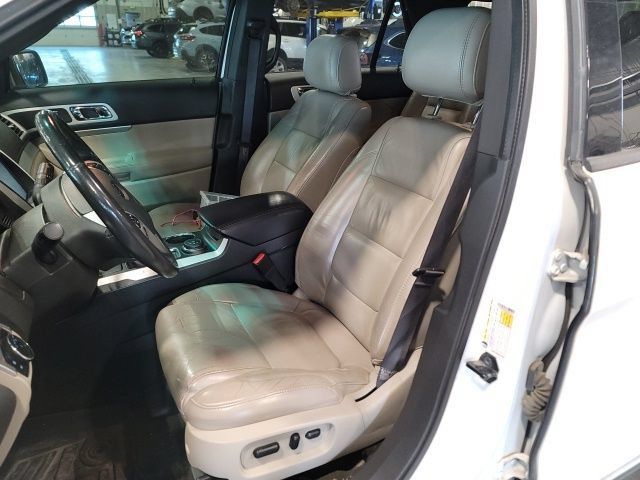 Used 2012 Ford Explorer XLT AWD/4WD image 9