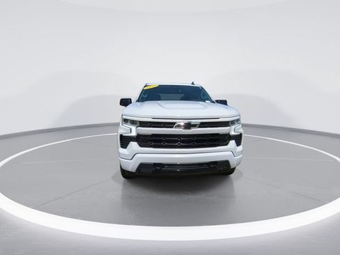 Used 2023 Chevrolet Silverado 1500 RST AWD/4WD image 3