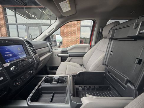 Used 2021 Ford F350 XLT w/ XLT Value Package RWD image 5