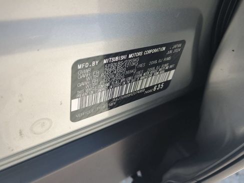 Used 2024 Mitsubishi Outlander SE Black Edition FWD image 41