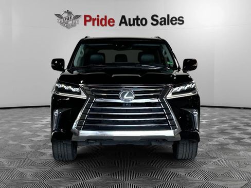 Used 2018 Lexus LX 570 4WD image 2