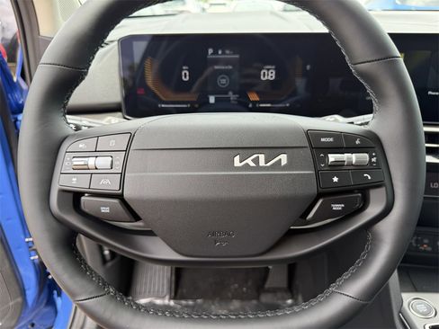 New 2026 Kia Sportage EX image 28