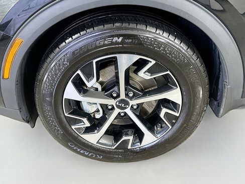 Certified 2023 Kia Sportage EX image 12