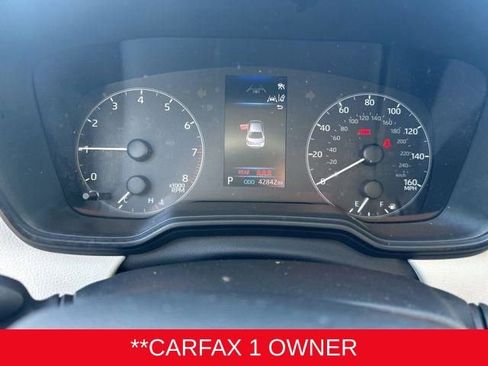 Used 2023 Toyota Corolla LE image 2