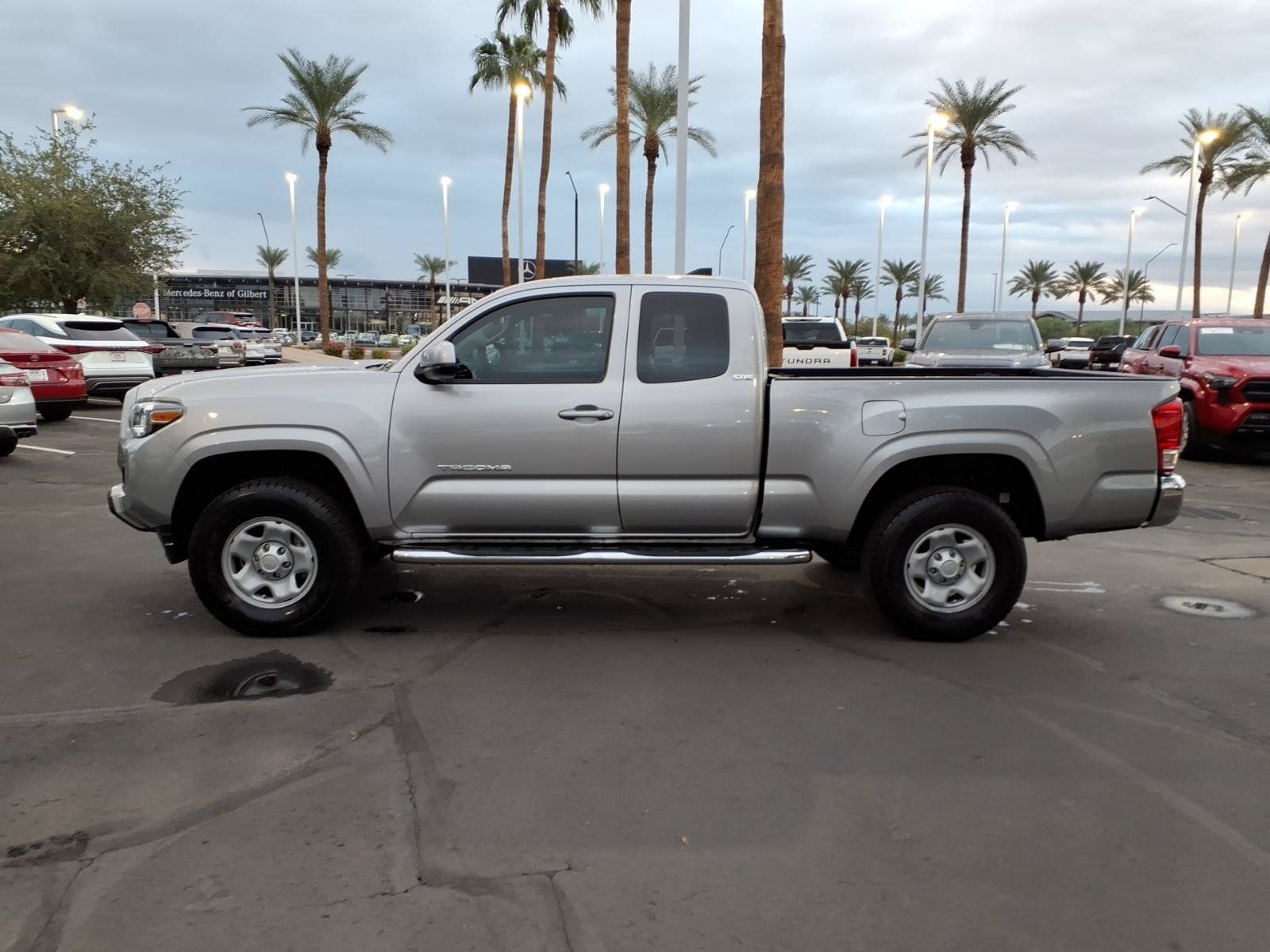 Used 2016 Toyota Tacoma SR5 w/ Towing Package RWD image 7