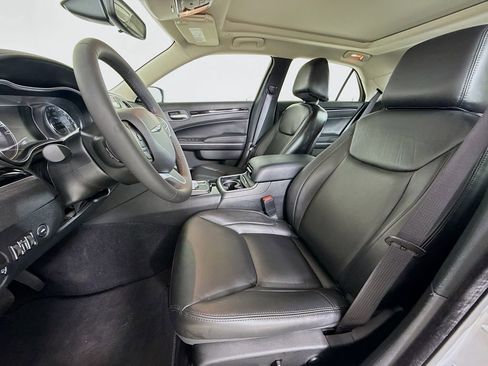 Used 2023 Chrysler 300 Touring L w/ Popular Equipment Group image 23