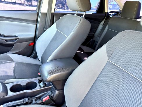 Used 2014 Ford Focus SE image 7