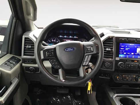 Used 2022 Ford F250 XLT w/ XLT Premium Package AWD/4WD image 15