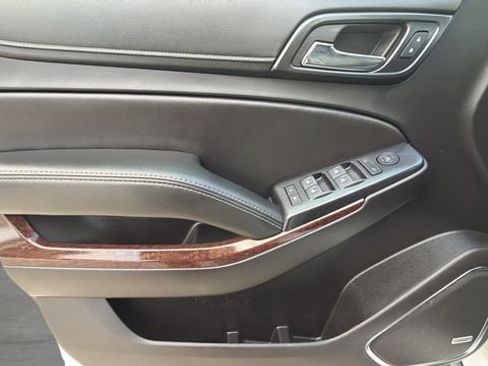 Used 2018 GMC Yukon SLE w/ Convenience Package image 18