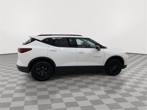 Certified 2024 Chevrolet Blazer LT w/ Convenience Package image 12